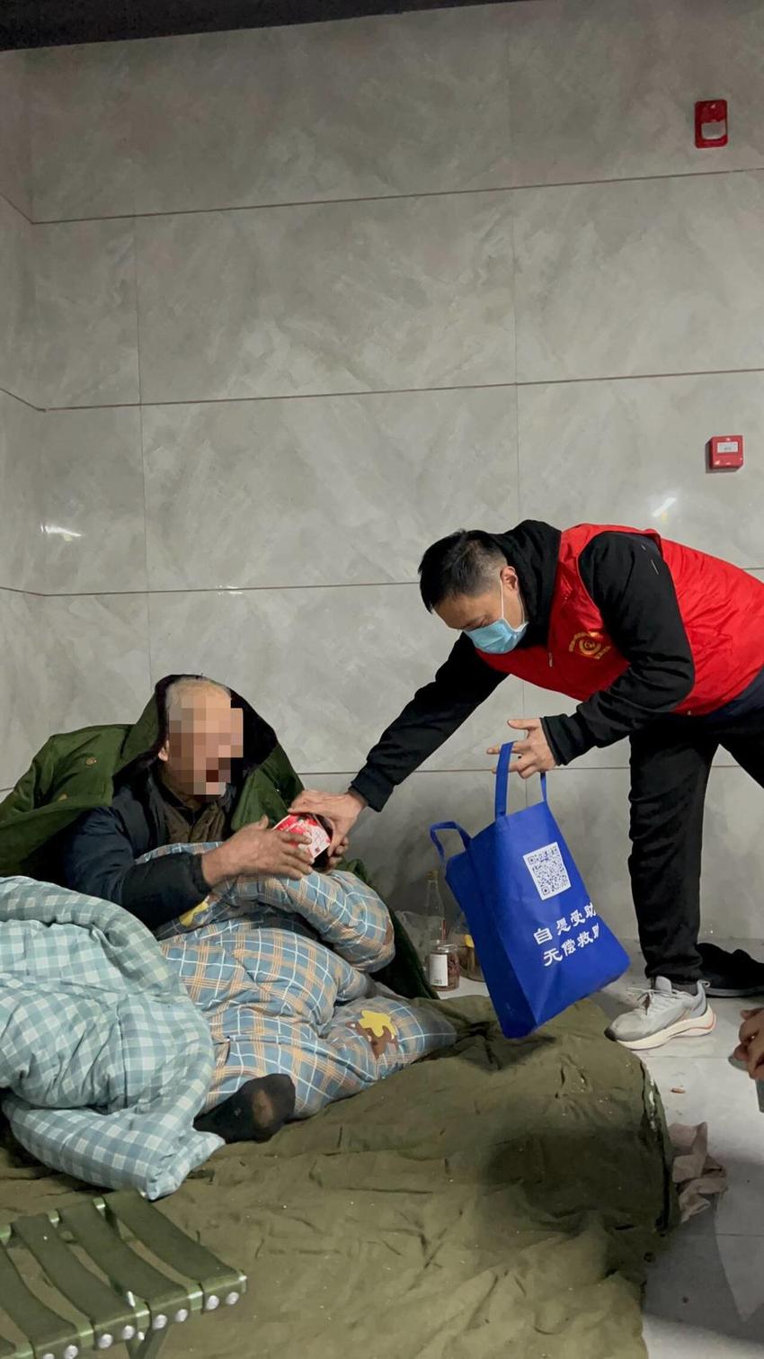 应对恶劣天气，潍坊市启动流浪乞讨人员集中巡查救助活动