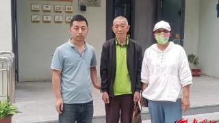 潍坊寿光环卫集团工作人员帮助迷路老人安全找到家人