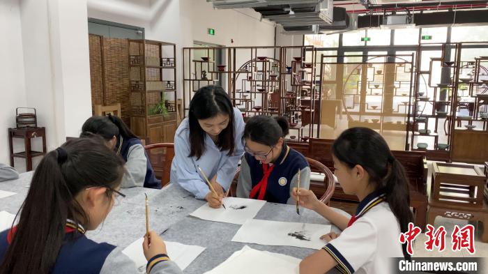博物馆如何让教育更走心？杭州一中学打造课本里的博物馆
