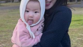 王思聪懒理私生子风波，日本游身边美女排长队，被曝去逛母婴店