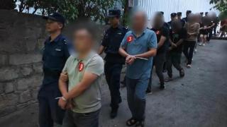 巴南区公安分局组织多警种及相关派出所展开抓捕行动