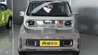 五菱宝骏KiWi EV 2023款智奢版座椅舒适支撑性好