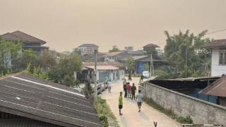 缅北南坎，武装带领举办的泼水节庆典泼水台附近发生爆炸