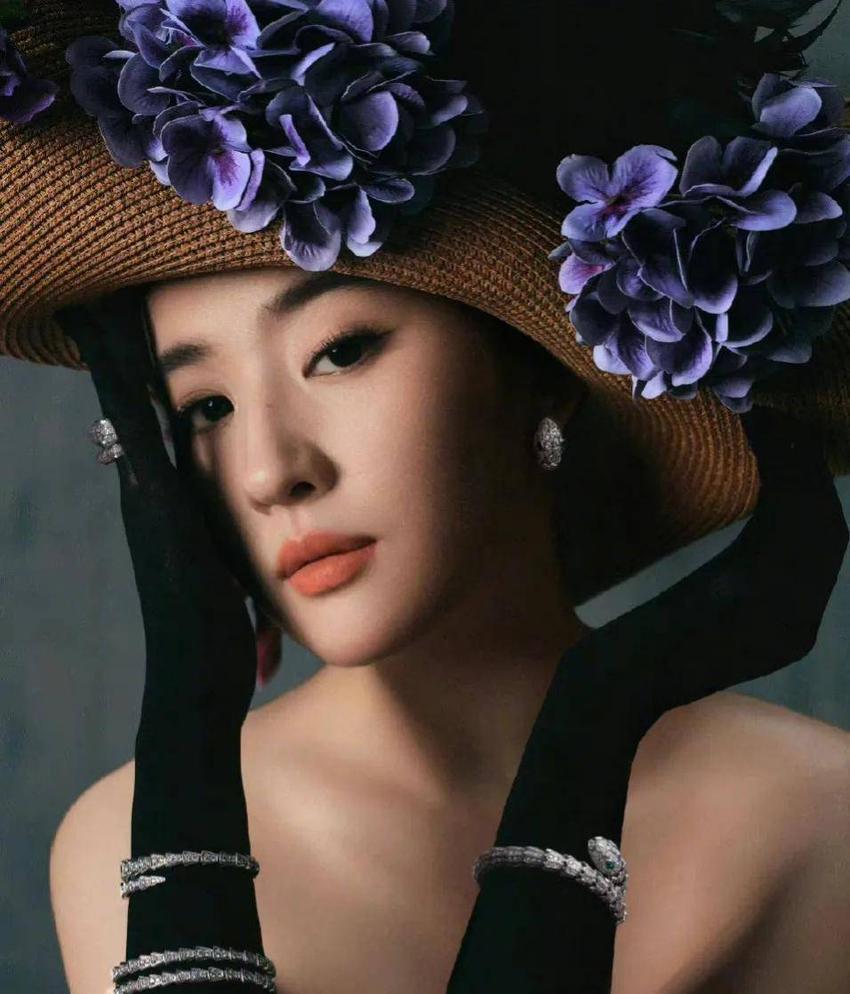 刘亦菲的美丽即佳丽的形容，娇美的尤物，却令人着迷