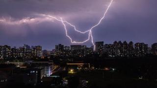 江苏雷阵雨天气频繁，局地雨势较大