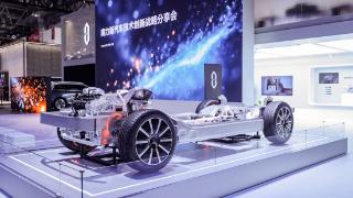 赛力斯携多项技术亮相2024北京车展，进一步与华为汽车合作