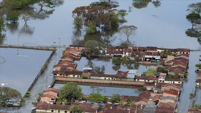 巴拉圭洪水影响近万居民 受灾地区紧急状态持续