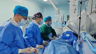 乳山市人民医院成功完成1例重度复杂冠状动脉支架植入术