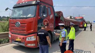 台儿庄警方侦破“黄牛带车”非法经营案