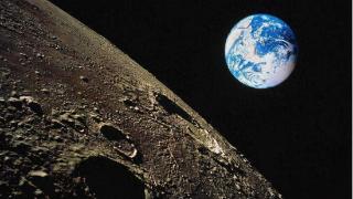 每年3.8厘米，激光测距结果证明：月球一直在远离地球？