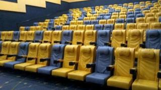 电影院里的按摩椅，到底该不该坐