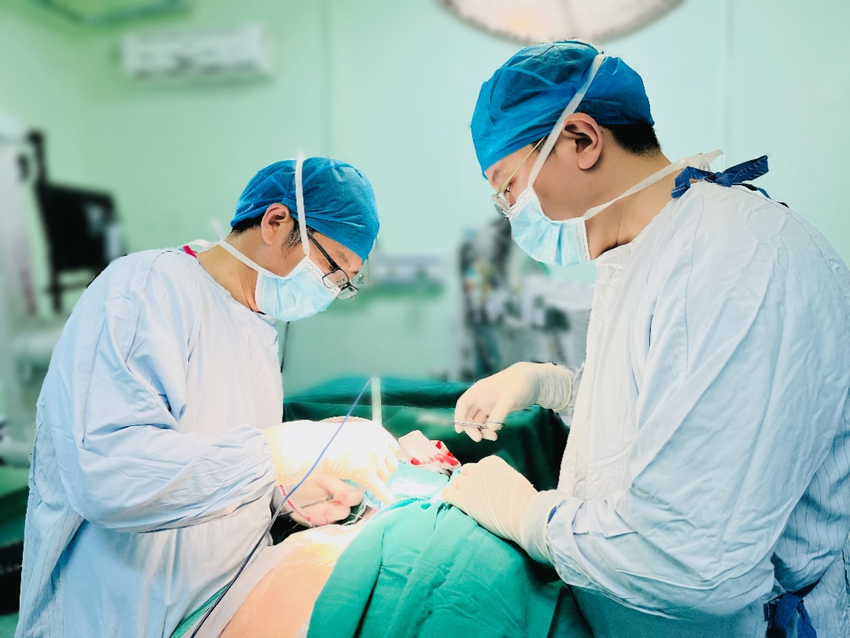 山东第一医科大学附属省立医院成功完成一例脊髓电刺激术（SCS）促醒手术