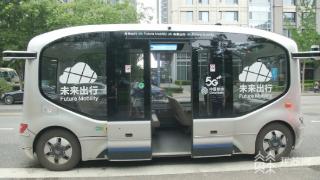 聪明的车+智慧的路+灵活的网 南京江心洲无人驾驶为生活“提速”！