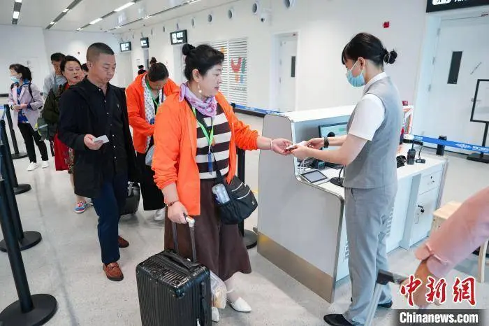 三峡机场国际客运航线正式复航