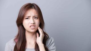 孕妇牙龈出血怎么办？医生：多半与这3个因素有关，需对症处理！