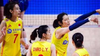 朱婷回归首发得17分，中国女排3-0横扫泰国