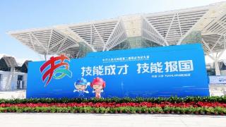 江苏142名技能健匠出征中华人民共和国第二届职业技能大赛