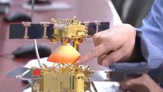 ​实锤，嫦娥六号有机器人，它拍了一张照片，在月球背面留下足迹
