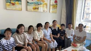 济南黄金谷学校五年级二班开展缤纷暑期活动
