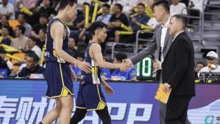 广东战胜105-100四川，来看赛后杜锋、徐杰、韩硕与于枭永说啥？