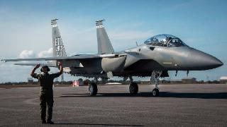 美国空军采购的F-15战斗机“难产”，波音不会造战斗机了？