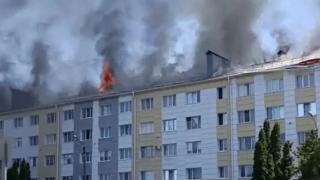 乌克兰发起大规模炮击，俄边境数百房屋被毁，成百上千人紧急撤退