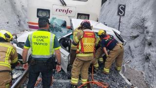 西班牙加利西亚大区发生一起交通事故 致2人死亡