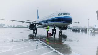 应对台风“派比安” 南航及时调整进出海南航班计划