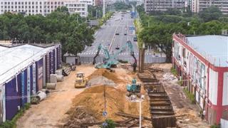 湖北路（北部湾路至高德路）改造工程建设正酣