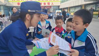 河北高碑店开展“国际减灾日”宣传活动