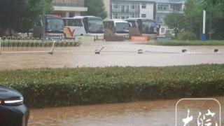 此轮强降雨灾害，黄山市先后出动900多支应急抢险队伍