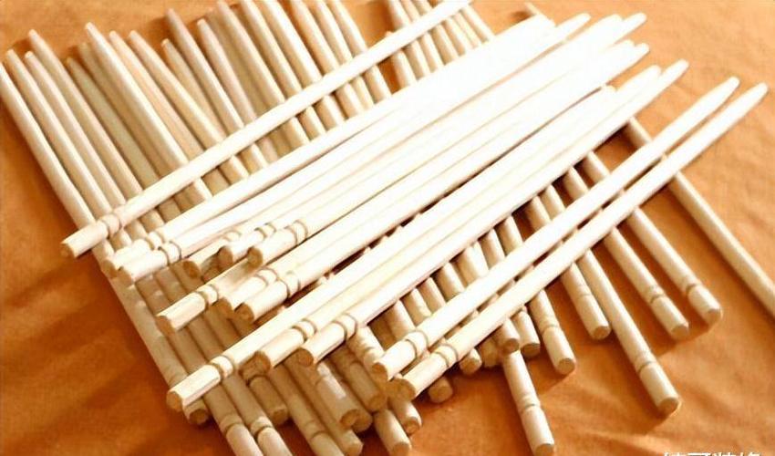 买筷子时，“竹筷、合金筷、木筷”哪种好？为了健康，搞清楚再买
