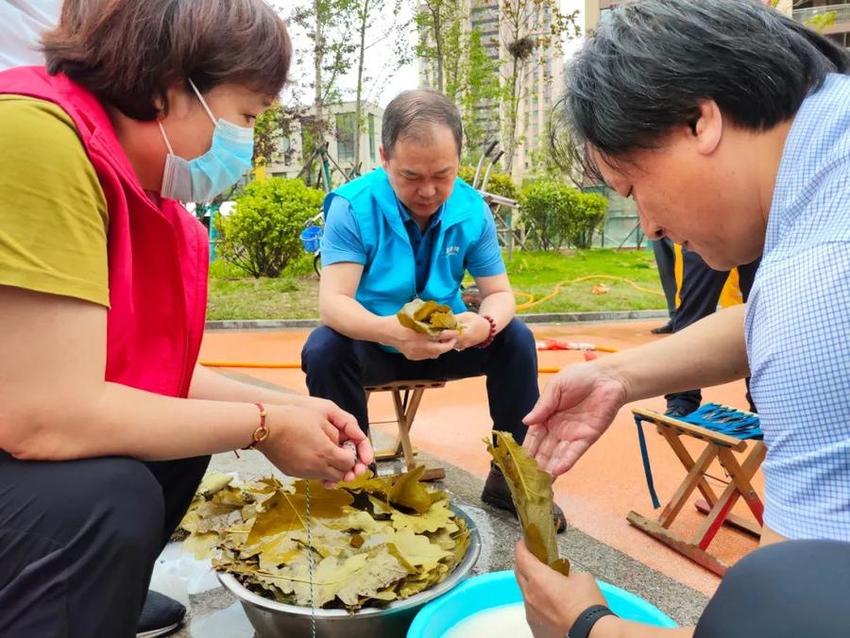 粽叶飘香睦友邻，村企共建情谊深！亚太森博与社区邻居共迎端午节