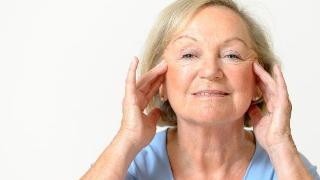 女性身体若有哪5种迹象，说明衰老正在和你打招呼