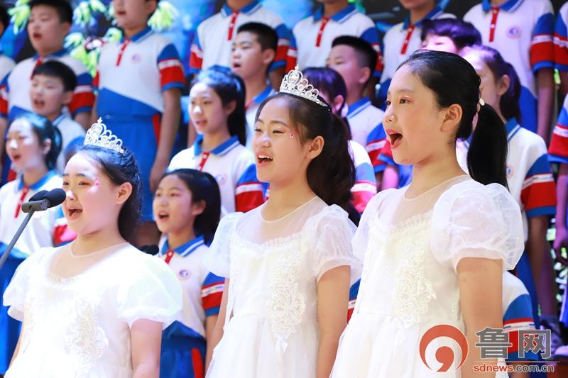 枣庄市薛城区双语实验小学举行庆“六一”系列活动