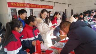 平邑县蒙阳实验小学：校园艺术节暨“写春联送祝福”活动精彩纷呈