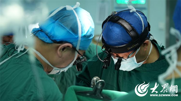 广饶县人民医院胸心外科成功开展两例“心脏不停跳冠脉搭桥手术（OPCABG）”
