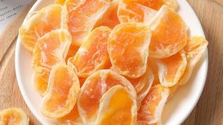 制作美味可口的橘子干：简单步骤、口感享受与健康益处