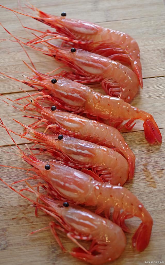 北极甜虾能直接生吃吗？颜色发红是熟的还是生的？建议多了解