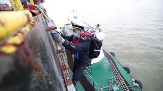 一船一策 长江引航中心发布八项服务承诺新举措