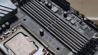 组台电脑成本越来越高：CPU/GPU之外，内存和固态硬盘价格也疯涨