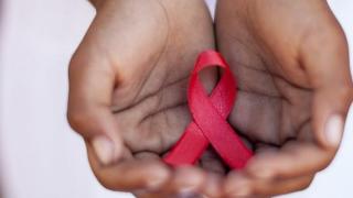 HIV疾病早期，多数人会出现这3个典型症状，不妨对照自测一下？