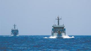 破浪驰骋、勇闯雷海，海军某扫雷舰大队开展反水雷训练