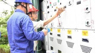 点亮 “三江之眼” 四川宜宾电力主动服务城市新地标
