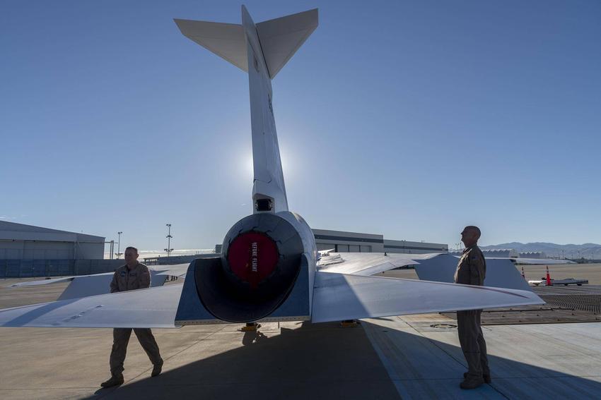 美国宇航局x-59超音速喷气机完成安全审查