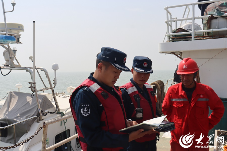 潍坊海警局滨海工作站扎实开展伏季休渔巡查行动