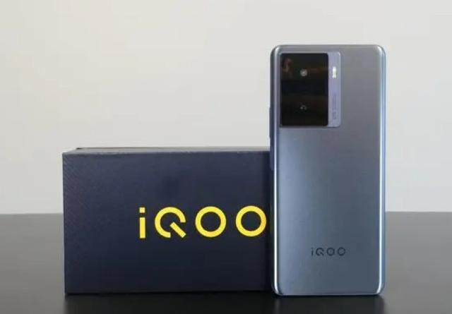 iQOO“太猛了”，6000mAh手机跌至1029元