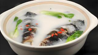 鱼头汤：五种好喝的做法与小贴士