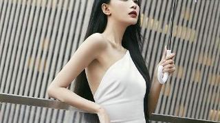 孙怡亮相纽约时装周黑白拼接礼裙尽显摩登时髦质感