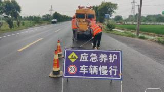 芜湖市加大汛期养护 力保国省干线安全畅通